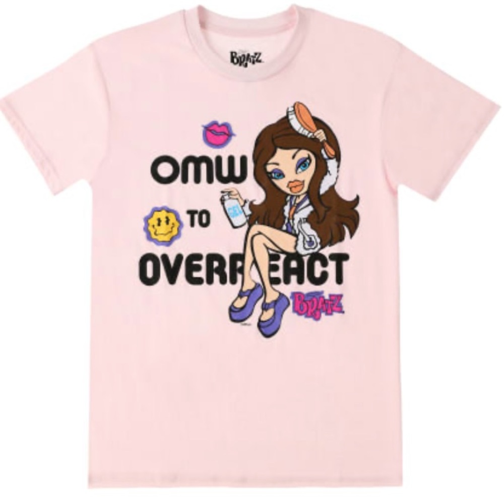 Bratz graphic tee shirt XL NWT